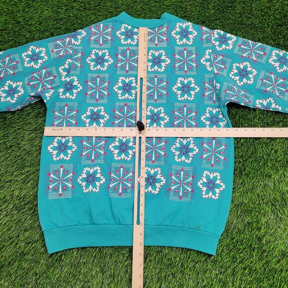 Vintage Snowflakes AOP Sweatshirt Womens XL 22x26 Blue - Picture 5 of 11